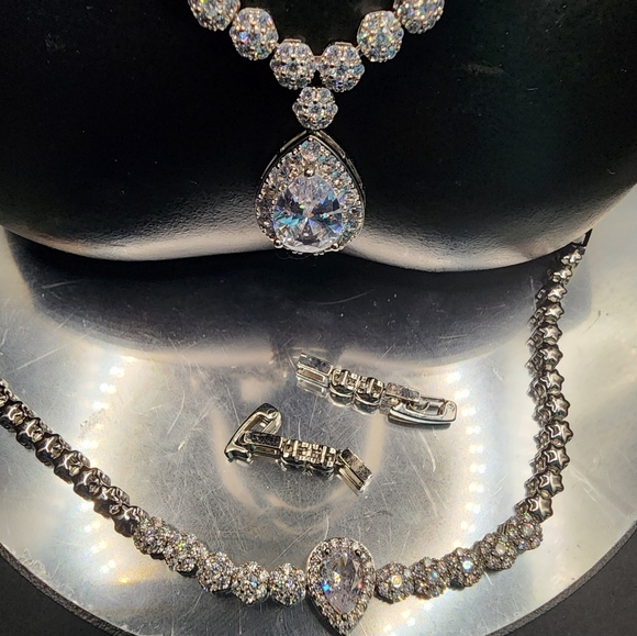 Silver Tone Cubic ZirconiaNecklace and Bracelet Set - Picture 9 of 16